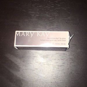 Mary Kay nourishing plus lip gloss